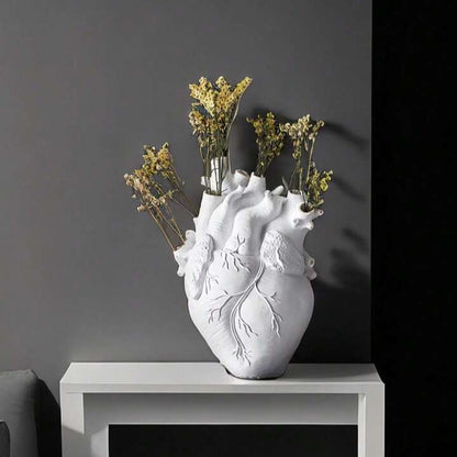 Royelux Creative Heart-Shaped Art Vase