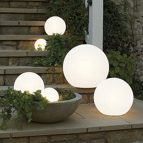 RoyaleGlow Waterproof Garden Sphere Lights - Vibrant Outdoor Pathway Illumination with Easy Installation