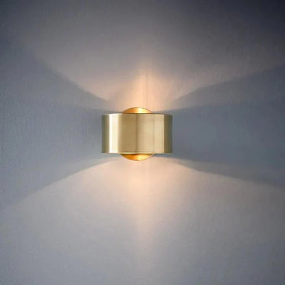 Royelux Moss Minimalistic Wall Light - Elegant Ambient Lighting for Modern Spaces - Gold