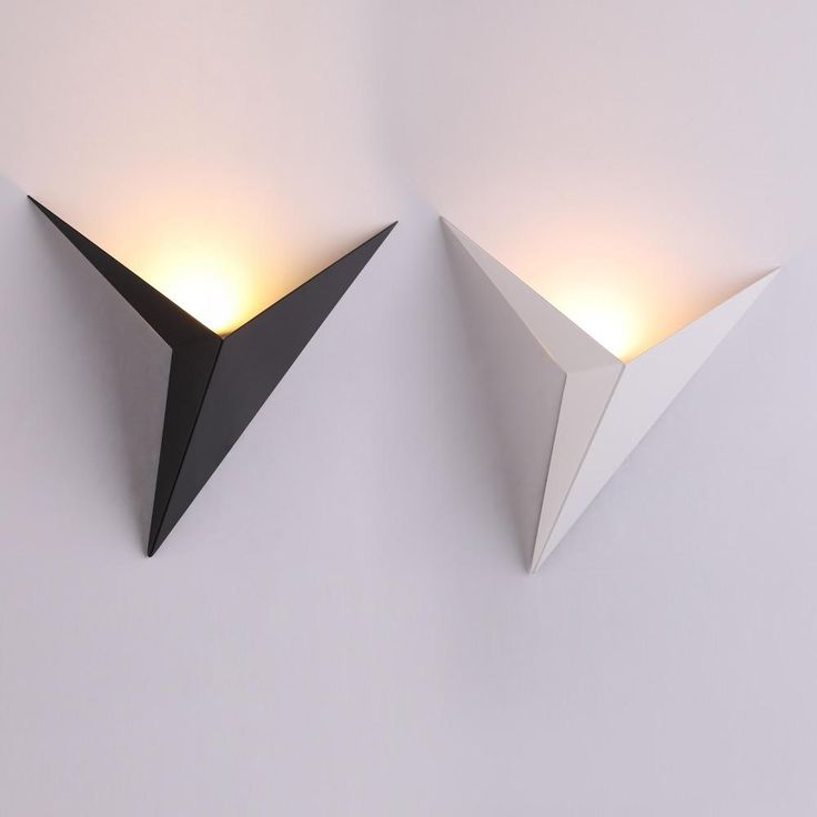 Royaleva Trigon Wall Light - Modern LED Triangular Wall Lamp, Black/White/Gold, Warm/Cool White