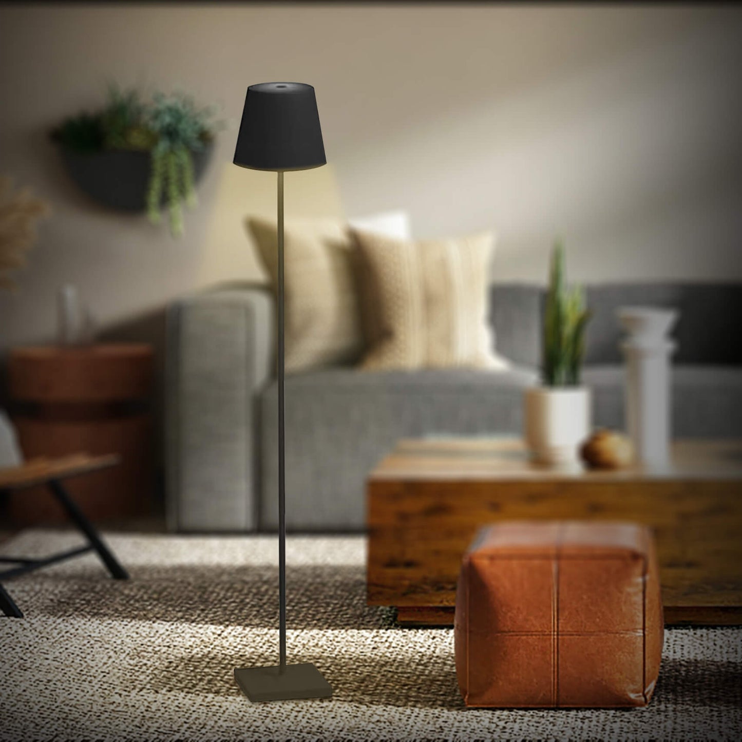 Royaleva Cordless Floor Lamp – Modern Design, 15-20 Hours Battery, IP54 Waterproof - Black