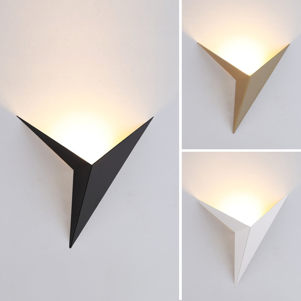 Royaleva Trigon Wall Light - Modern LED Triangular Wall Lamp, Black/White/Gold, Warm/Cool White