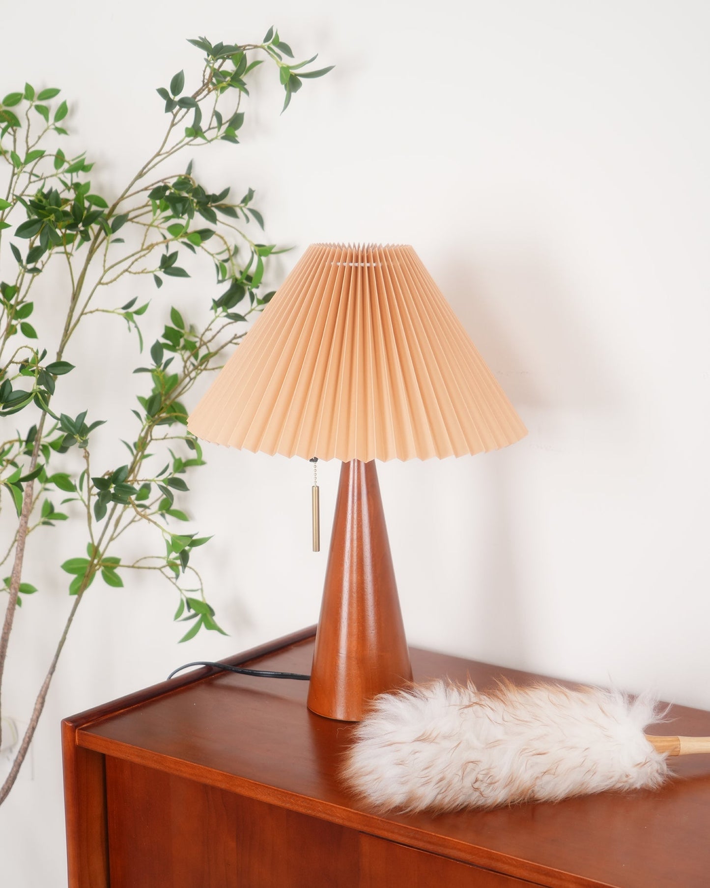 Nordic Pleated Table Lamp with Accordion Shade - Elegant Walnut Finish