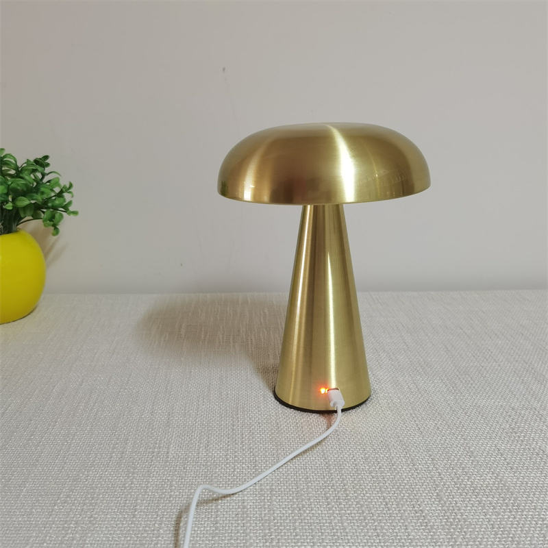 Royaleva Giro Portable Table Lamp - Rechargeable Cordless Mushroom LED Lamp - Gold