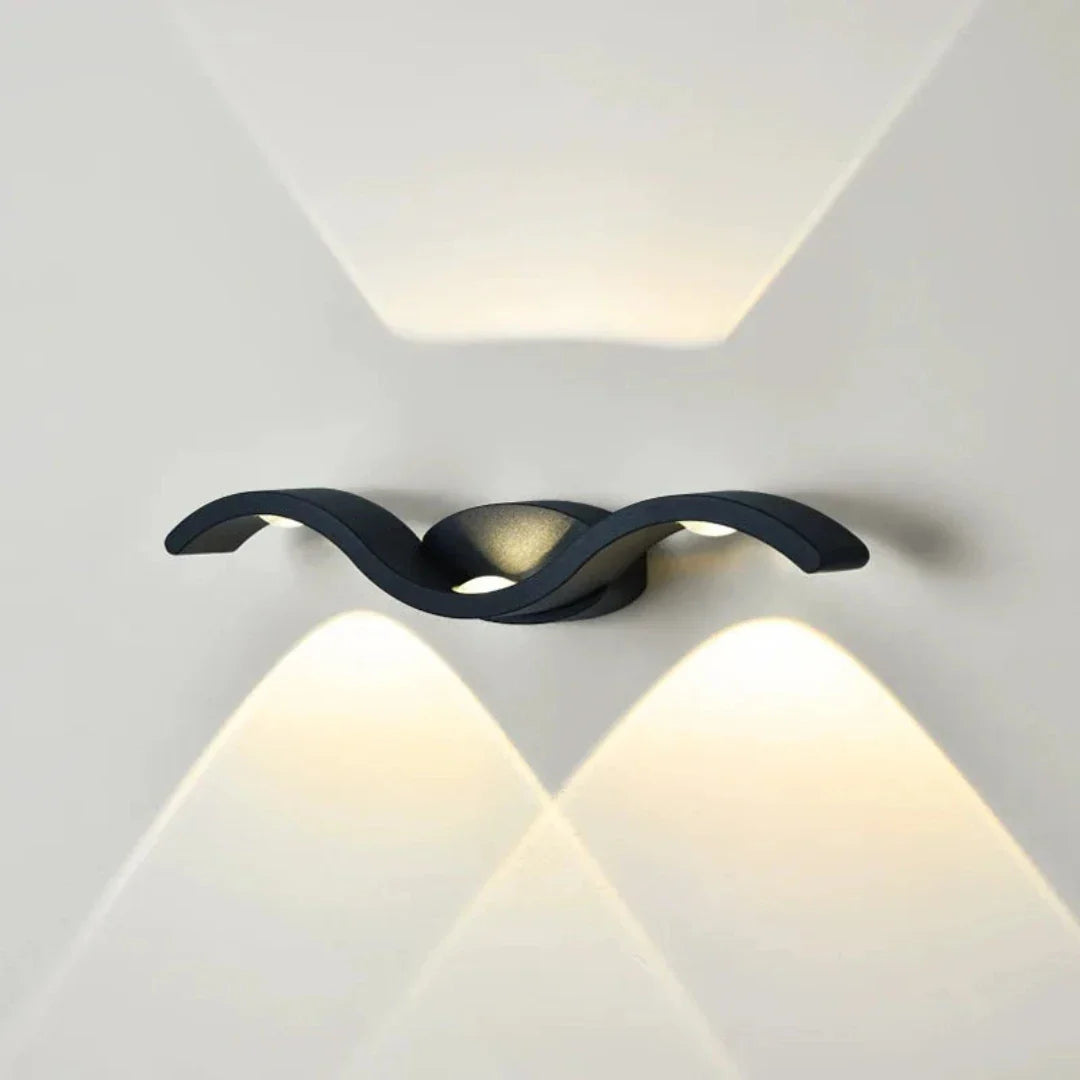 Royaleva Illuminaire Modern Wall Lamp - Elegant Design with Functional Lighting - Black / Warm light