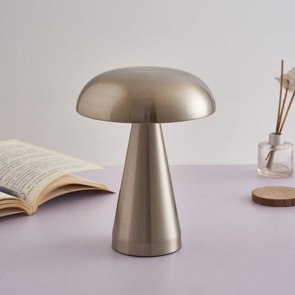 Elegant vintage mushroom lamp in brass, wireless and rechargeable for modern home decor.