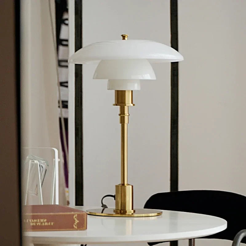 Vintage Mid-Century Modern Table Lamp - Sculptural Retro Desk Lamp for Sophisticated Interiors - White