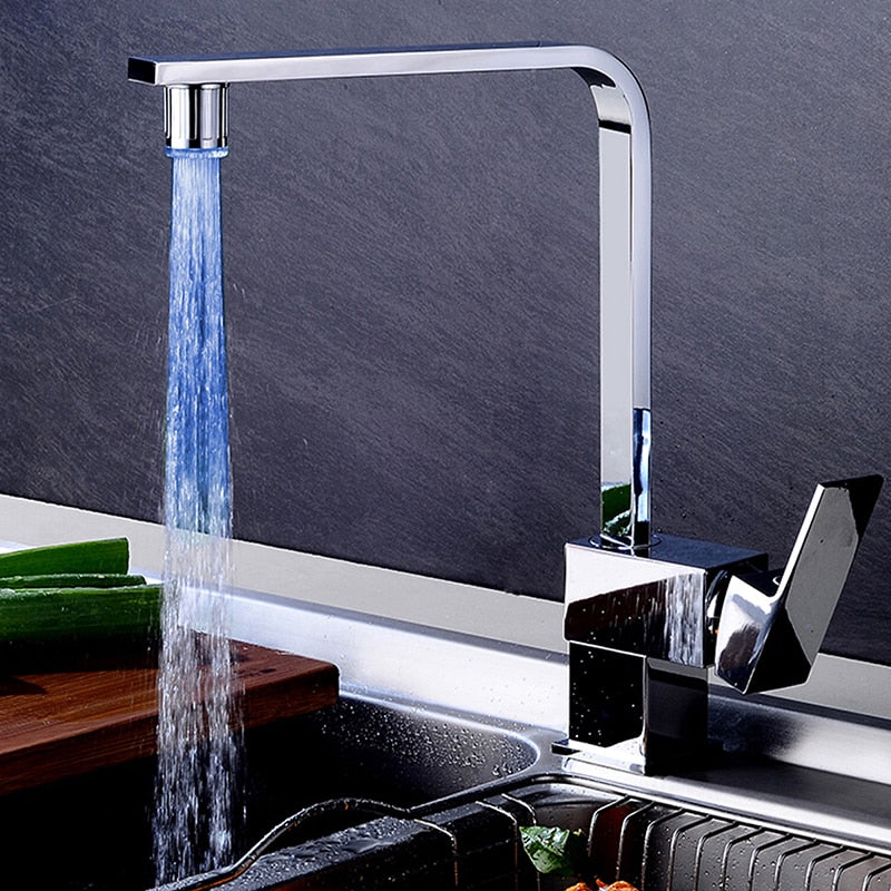 Royaleva Multicolor LED Tap Light – Water-Powered Color Changing Faucet Attachment