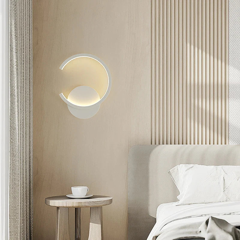 RoyaleGlow Modern Golden Copper Wall Lamp - Nordic LED Up & Down Lighting - TypeC Blanc / 3 Lumières (dimmable)