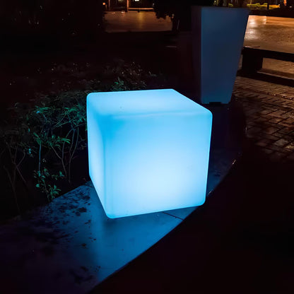 Solar-powered cubic garden light with LED illumination, ideal for outdoor garden and patio decor