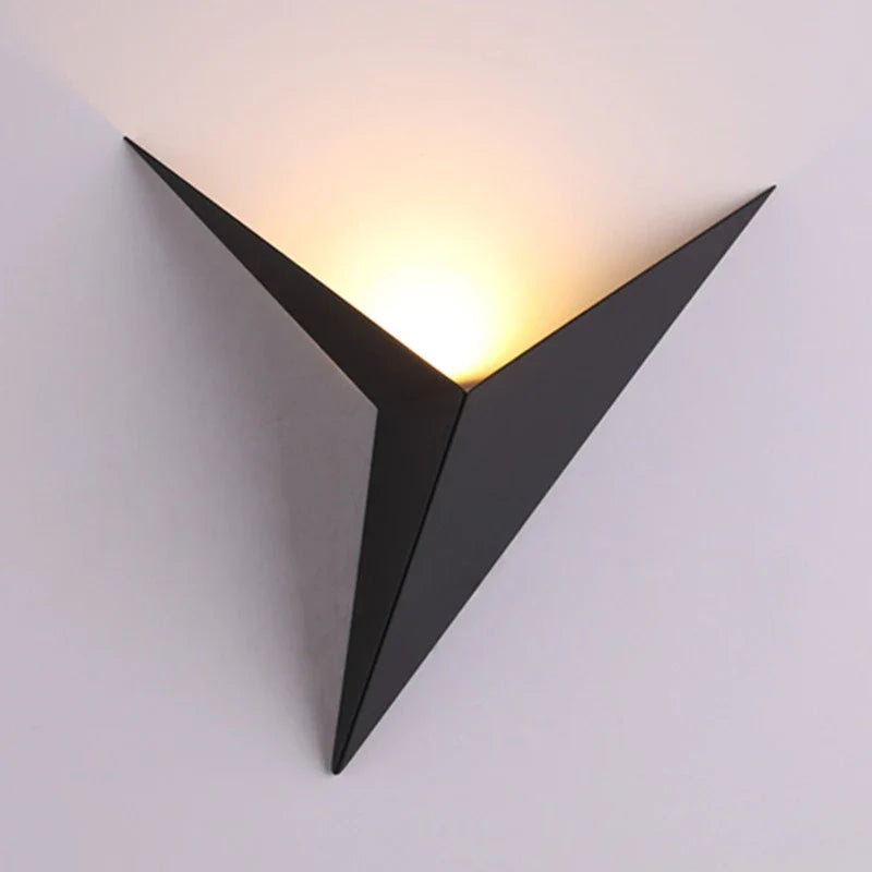 Royaleva Trigon Wall Light - Modern LED Triangular Wall Lamp, Black/White/Gold, Warm/Cool White