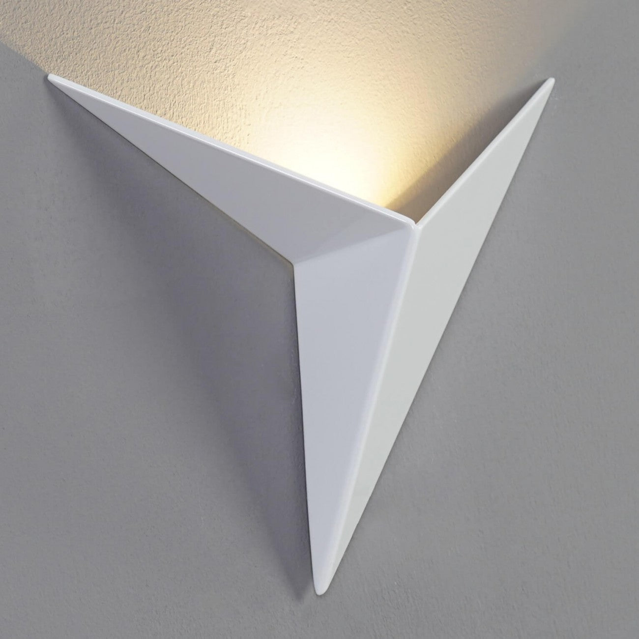 Royaleva Trigon Wall Light - Modern LED Triangular Wall Lamp, Black/White/Gold, Warm/Cool White