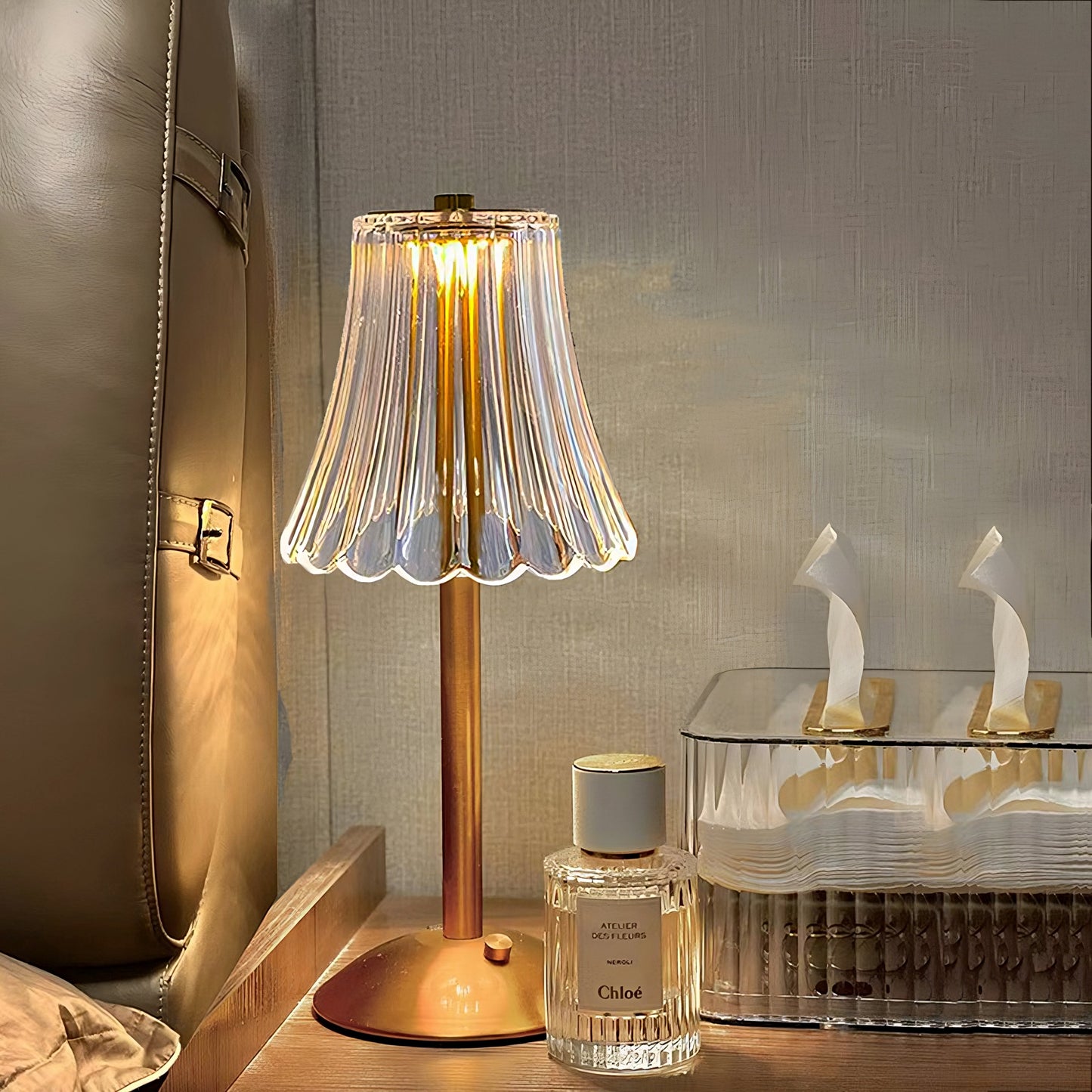 Iris Rechargeable LED Table Lamp – Elegant Gold Wireless Lamp with Built-in Dimmer