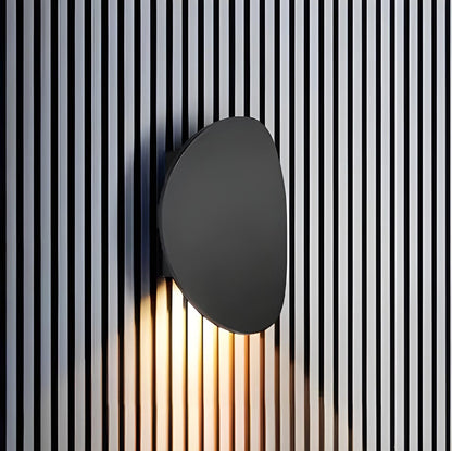 Royaleva DUSK LED Wall Lamp - Modern Minimalist Lighting - White