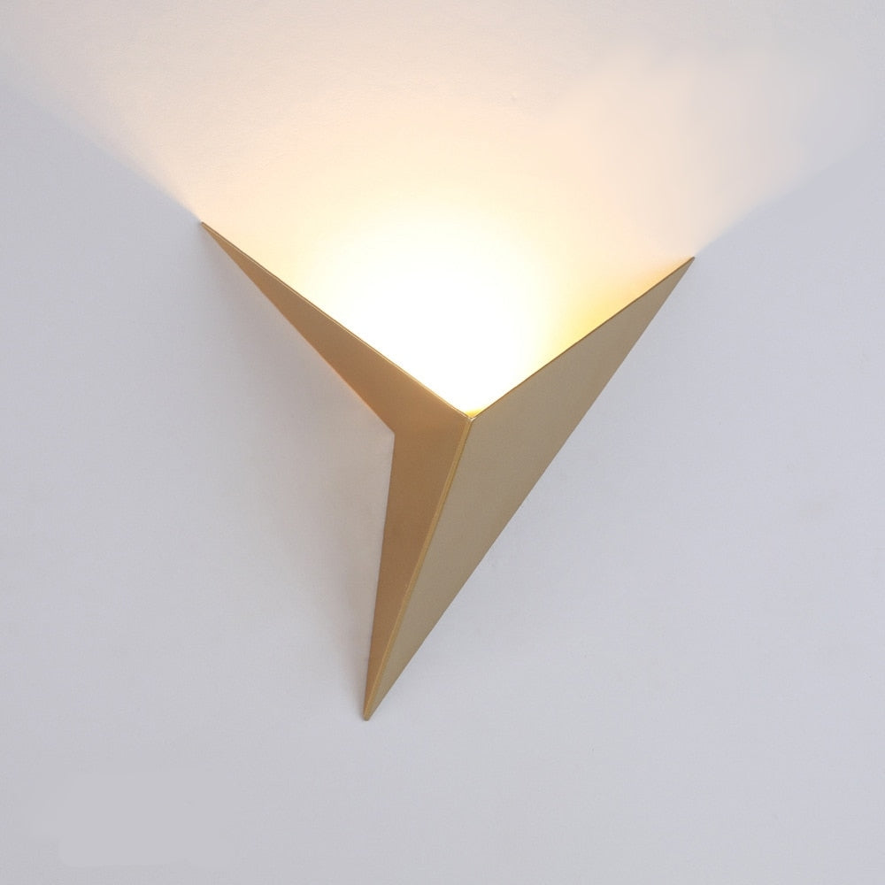 Royaleva Trigon Wall Light - Modern LED Triangular Wall Lamp, Black/White/Gold, Warm/Cool White