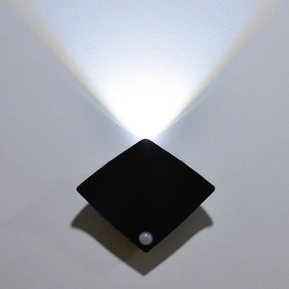 Stingray Motion Sensor LED Wall Light - Stylish Security Lighting - Battery / White light